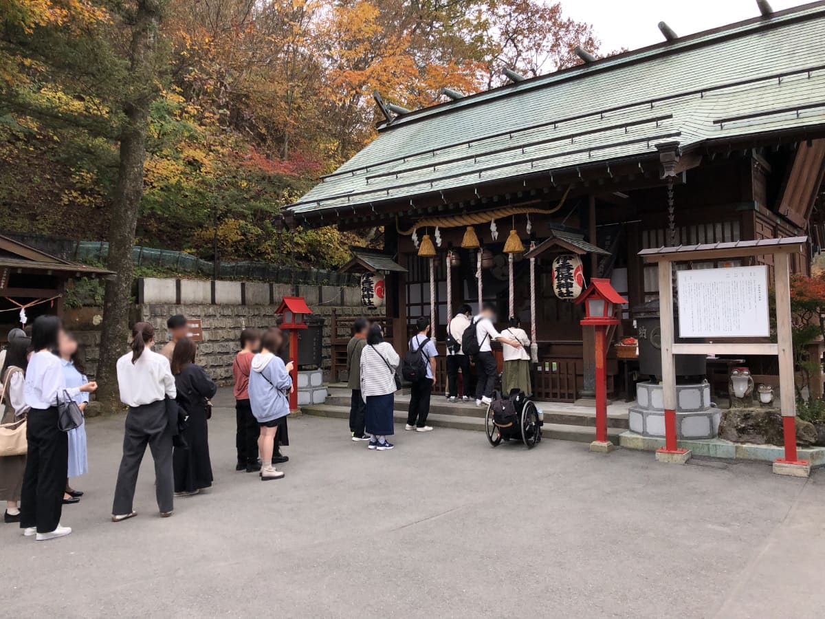 石段街の頂にある「伊香保神社」