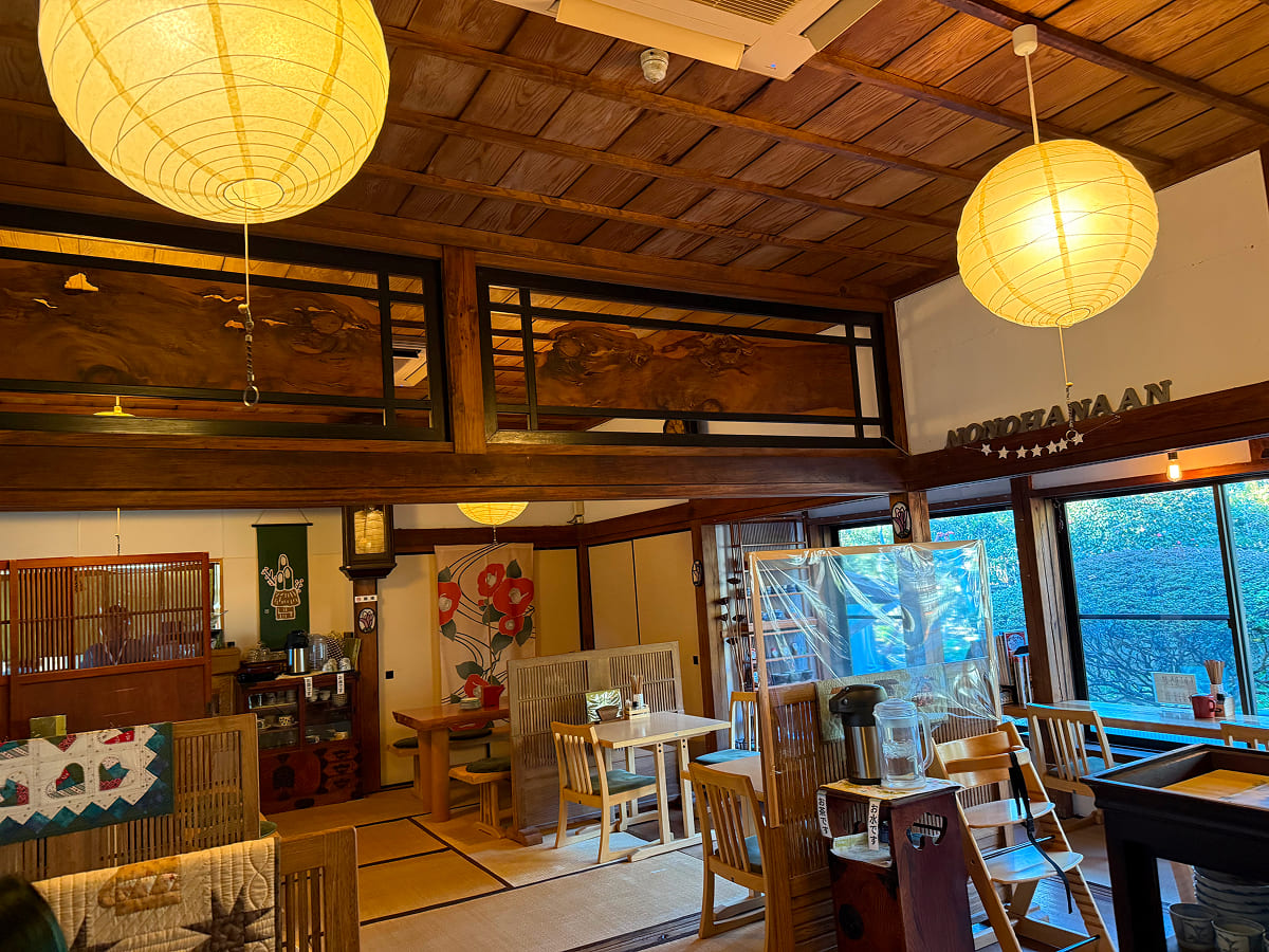店内の雰囲気1