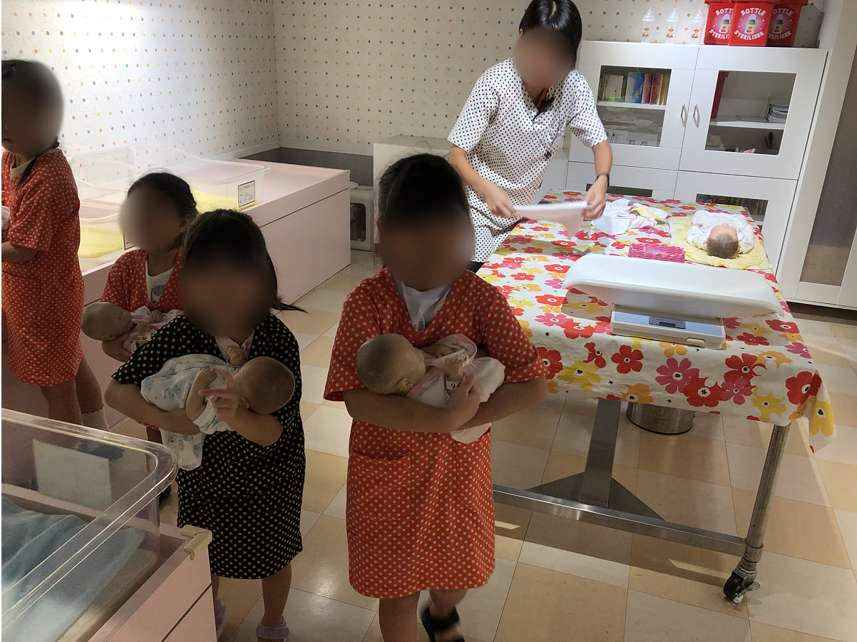 お仕事体験に大人も参加で報酬16,000カッチン貰える