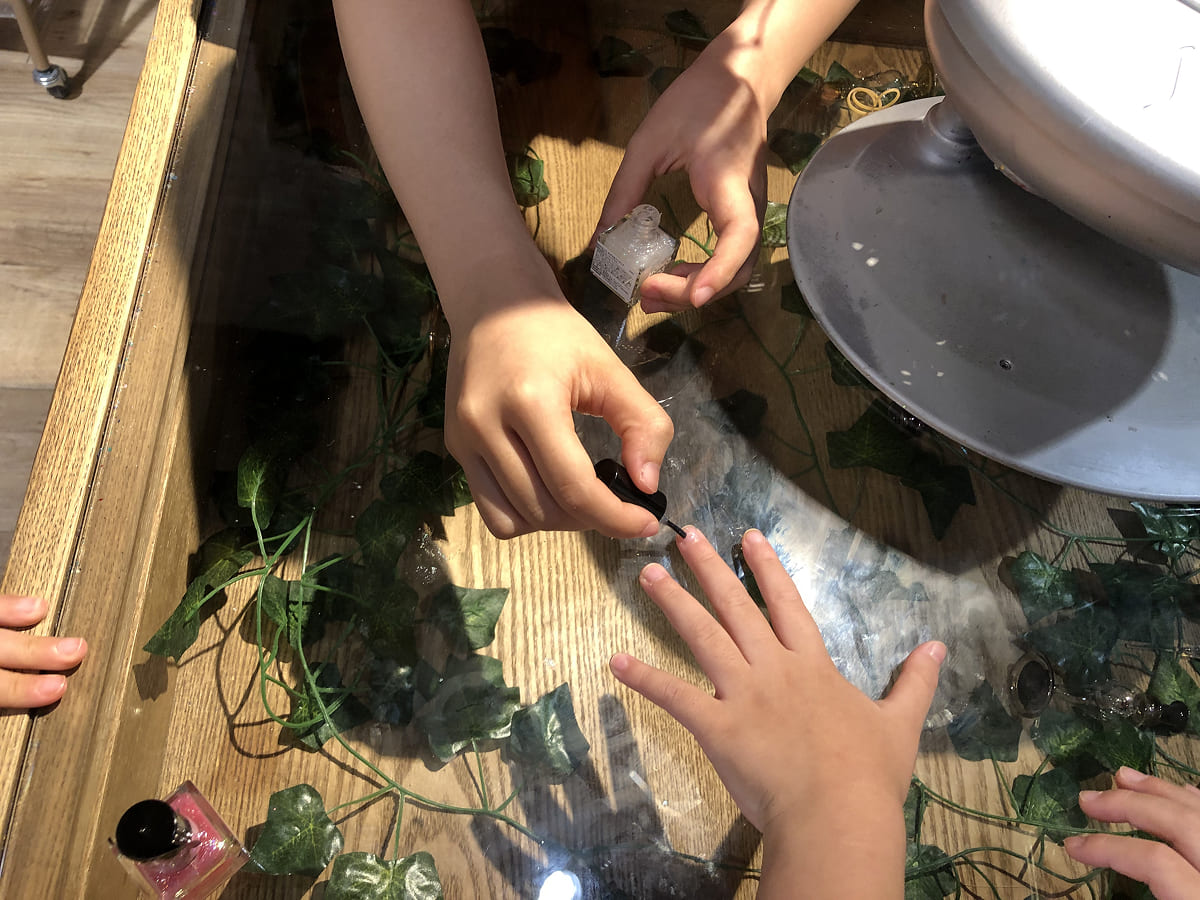 カンドゥーの「ネイルサロン」で使える