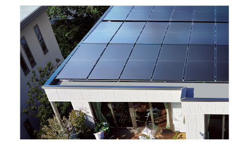 高効率パネルを採用した「太陽光発電システム」